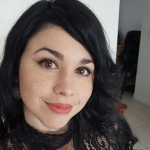 Meet your Posher, Lisandra